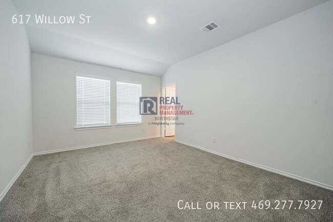 Building Photo - 617 Willow St
