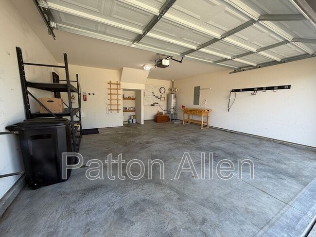 Building Photo - 210 Mud Creek Rd