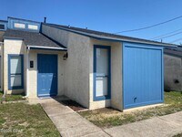 Building Photo - 527 S Hwy 22 A