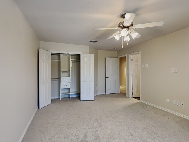 Building Photo - 3312 Belladonna Dr