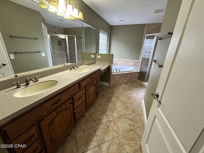 Building Photo - 105 Lakeview Terrace