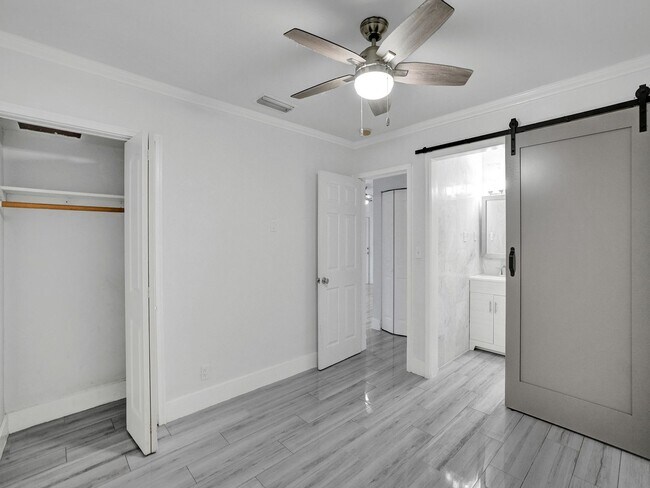 Building Photo - Gorgeous New 3 bedroom 2  bath - one Story home in Oakland Park