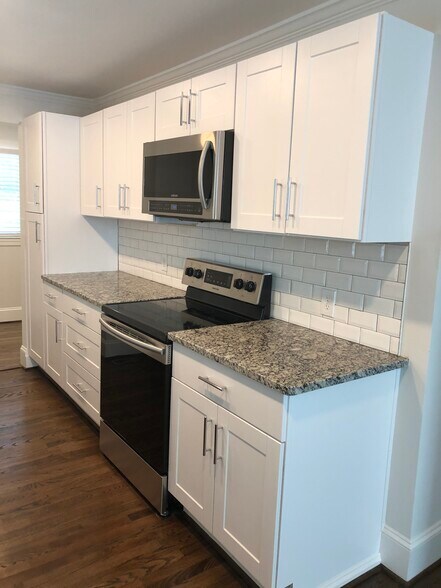 Building Photo - 22 Bridwell Ave