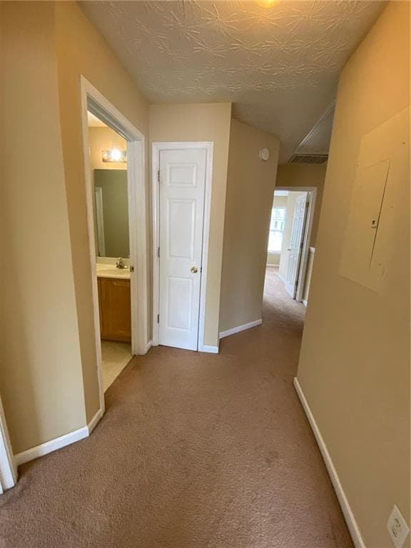 Building Photo - 646 Kenridge Dr