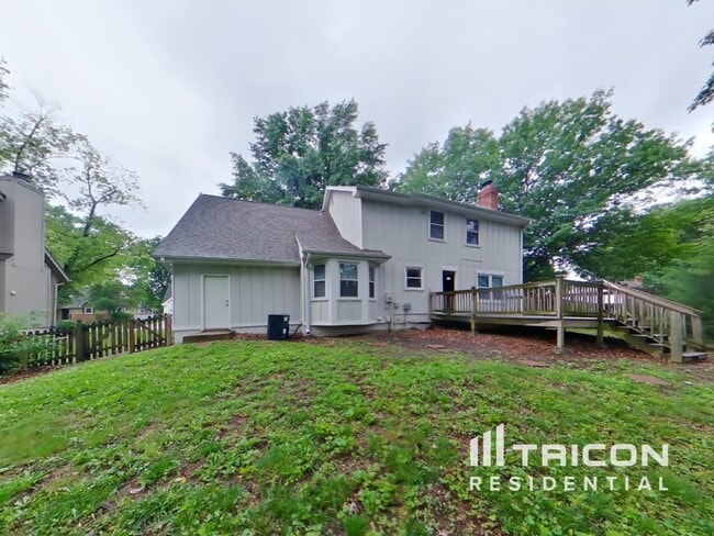 Building Photo - 15924 W 149th Terrace
