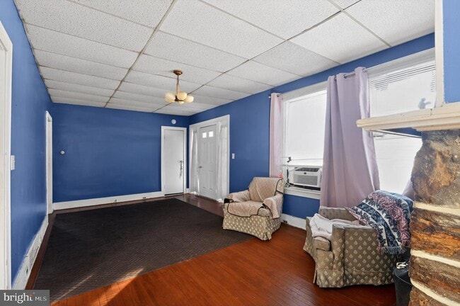 Building Photo - 2041 W Main St