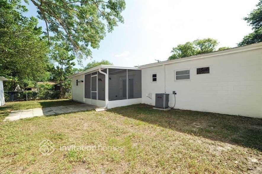 Building Photo - 8420 Tupelo Dr