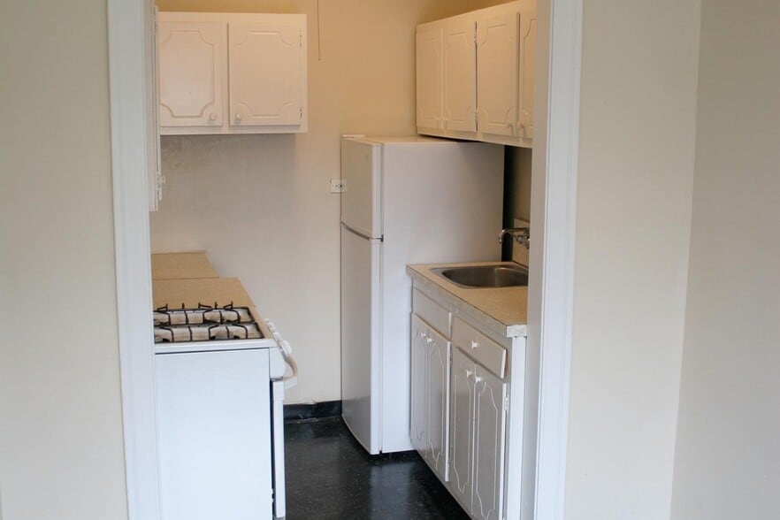 Interior Photo - East Park Tower
