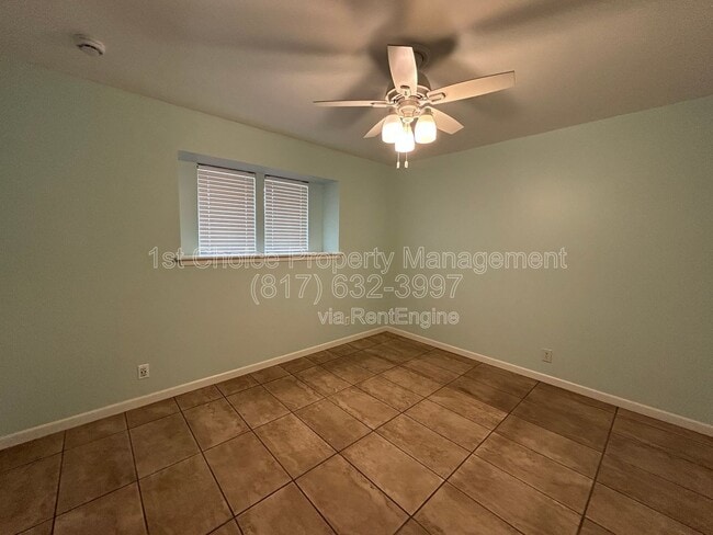 Building Photo - 6409 Stardust Dr S