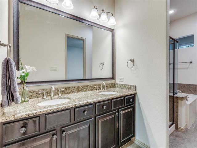 Building Photo - 2465 Embleton Dr