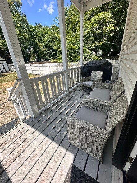 Porch - 1517 Garrard St