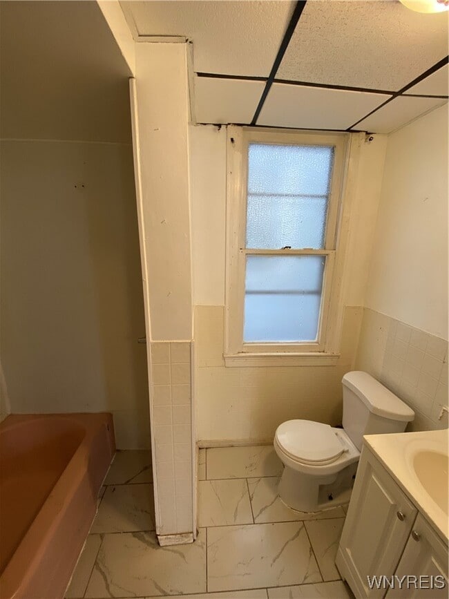 Building Photo - 235 High St