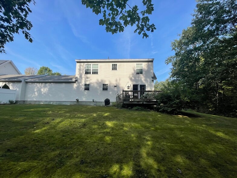 Building Photo - 32 Sergeant Ln
