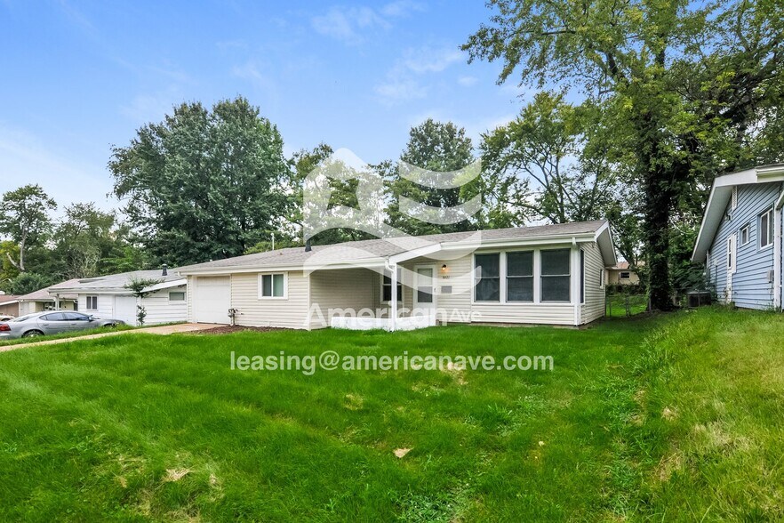 Building Photo - 8421 St Olaf Dr