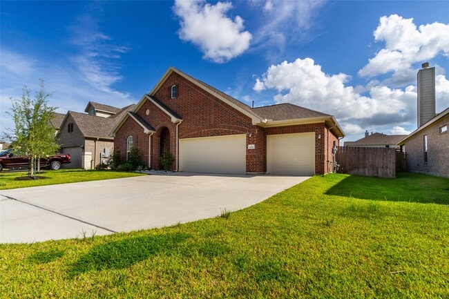 Building Photo - 6305 Rotherham St