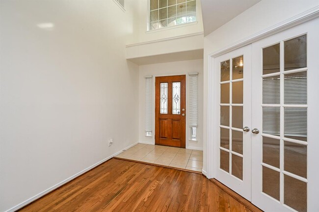 Building Photo - 25007 Ivy Trace Ln