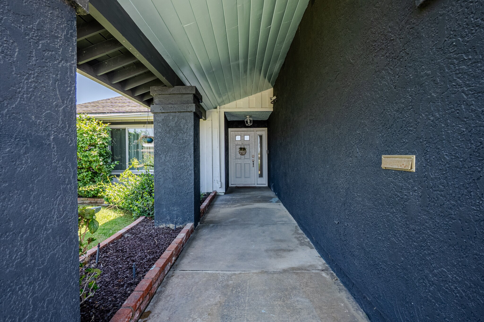 Building Photo - 15634 Wharff Ln