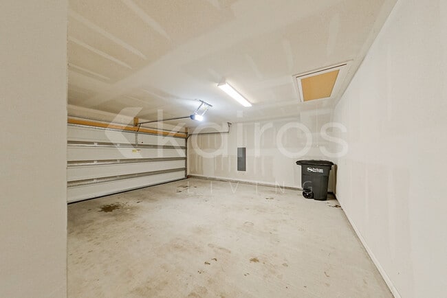 Building Photo - 112 ORTHELLO COURT