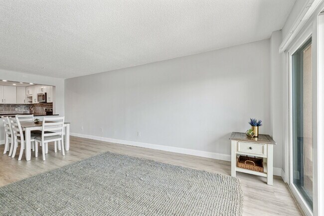 Building Photo - NEWLY RENOVATED TWO BEDROOM CONDO IN WATERFRONT RESORT STYLE COMMUNITY