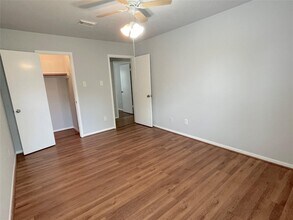 Building Photo - 8919 Diamond Lake Ln