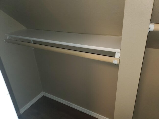 Building Photo - 3213 Center St NE