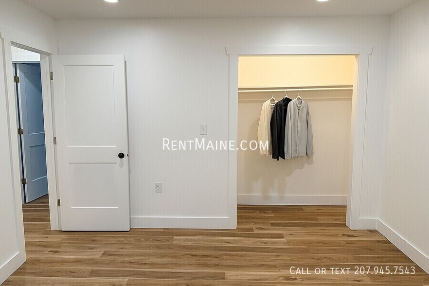 Building Photo - 167 Kennebec Rd