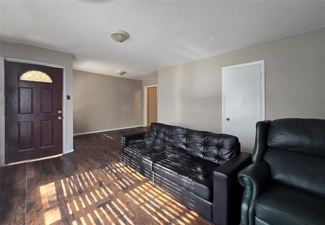 Building Photo - 8307 Bunche Dr