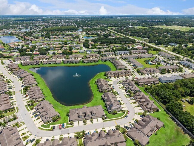 Building Photo - 2438 Seven Oaks Dr