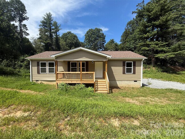 Building Photo - 204 Oscelake Way