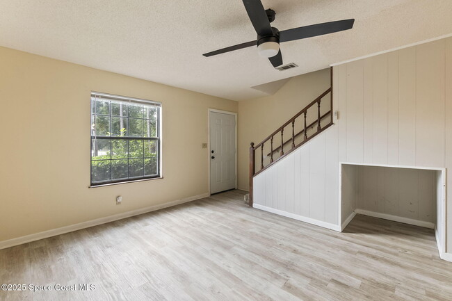 Building Photo - 4442 Dorothy Dr
