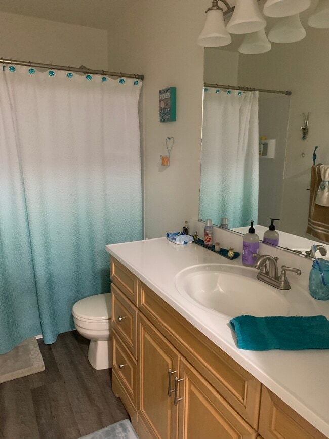 Building Photo - 2231