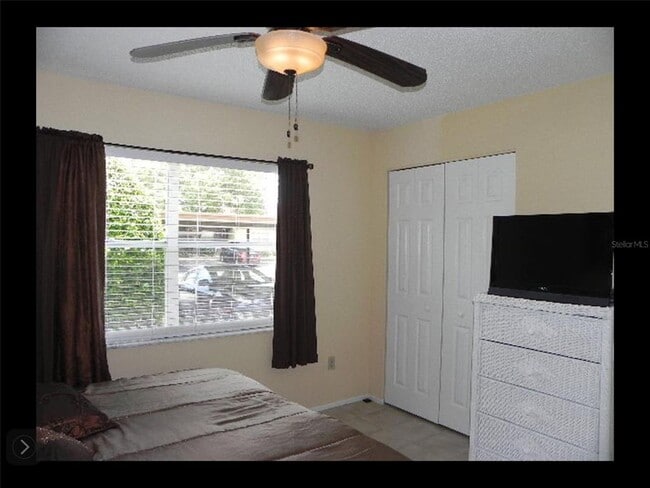 Building Photo - 3827 Sailmaker Ln