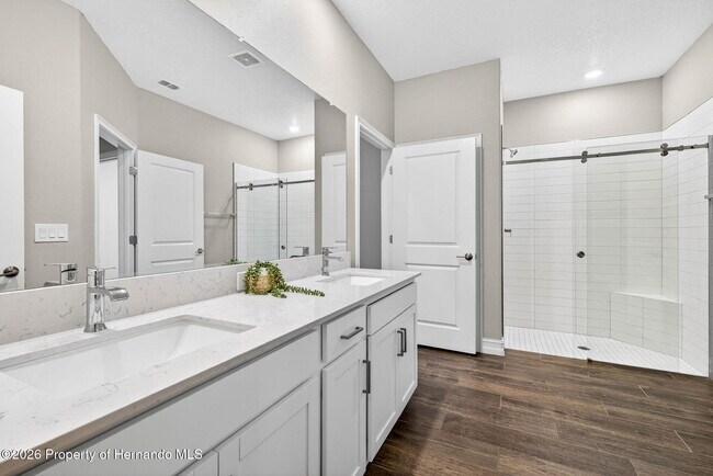 Building Photo - 19462 Forest Garden Ct