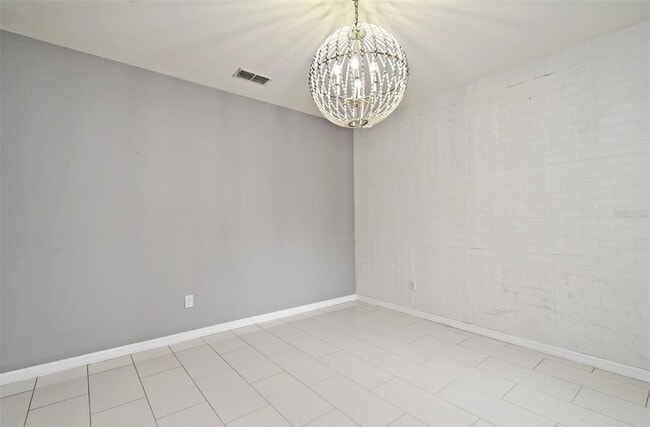Building Photo - 475 Nadeau Way