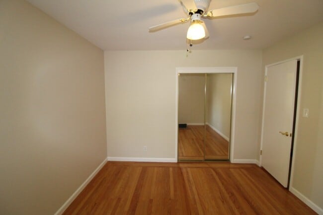 Building Photo - Concord/ Walnut Creek Border! 2172 sq ft h...