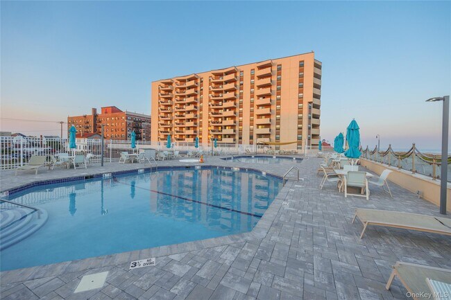 Primary Photo - 360 Shore Rd