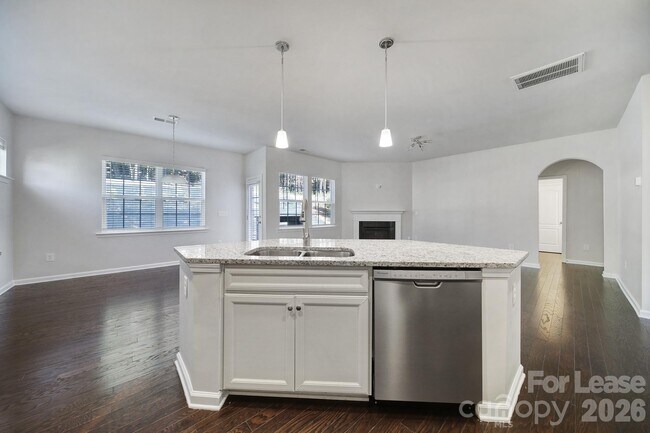 Building Photo - 14611 Murfield Ct