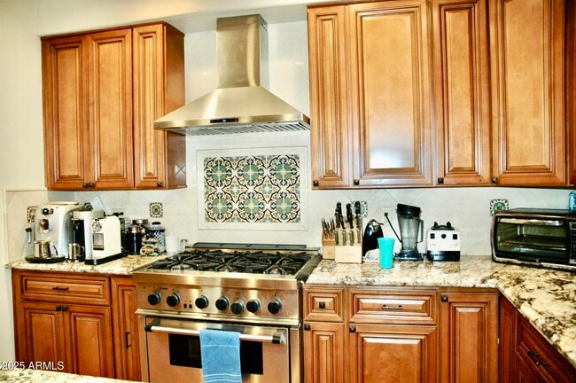 Building Photo - 6108 E Morning Vista Ln