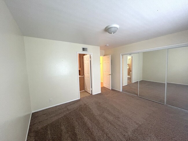 Building Photo - RIVERSIDE DR #17 CHINO 91710 (2 BED / 1.5 BATH)