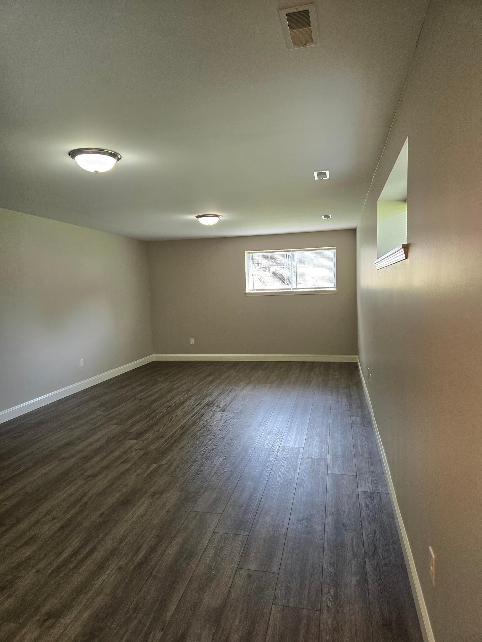 Building Photo - 75 Lucinda Dr