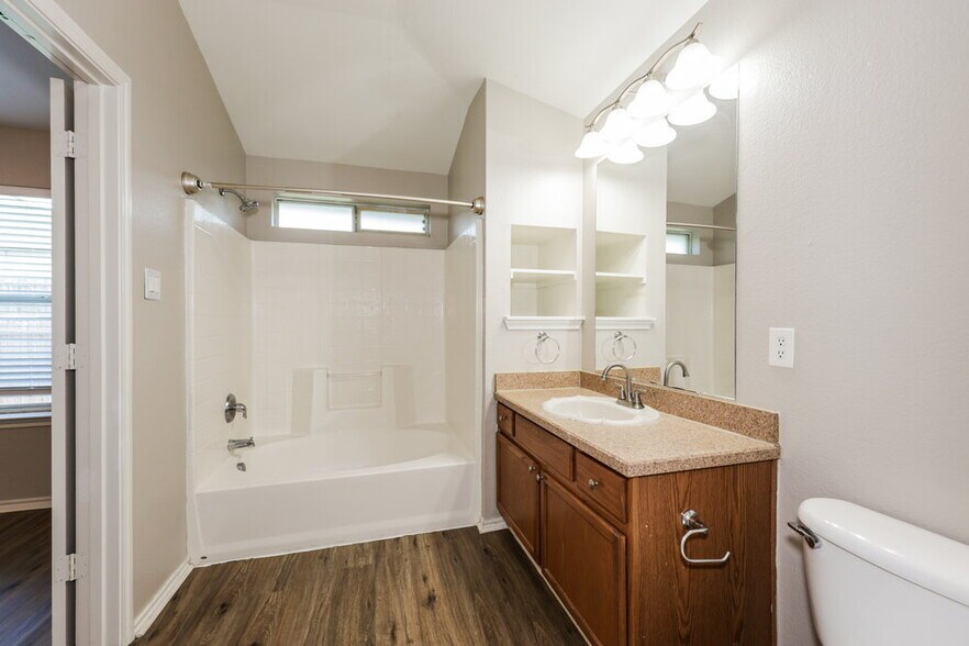 Building Photo - 4736 Cedar Springs Dr