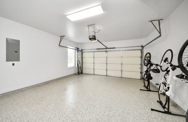 Building Photo - 15623 Broad St