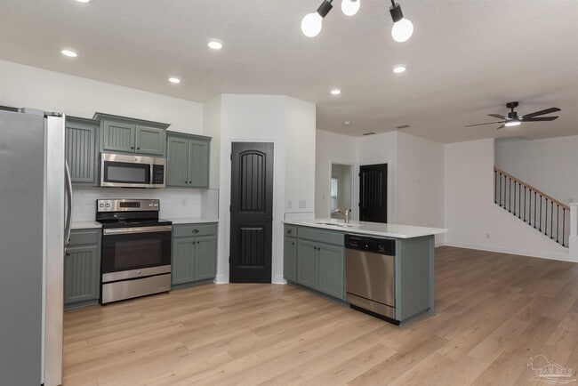 Building Photo - 1005 N A St