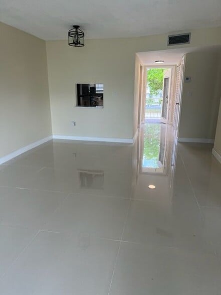 Building Photo - 6881 NW 26th St