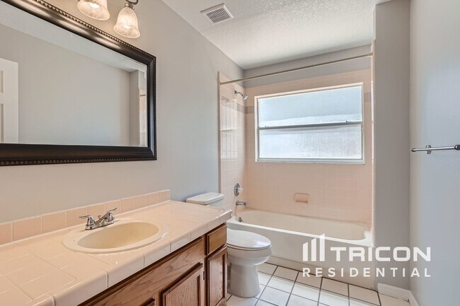 Building Photo - 1240 Wyndham Pine Dr