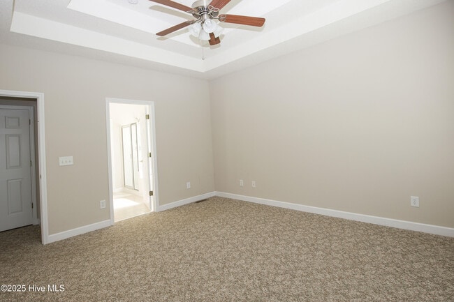 Building Photo - 102 Newington Way