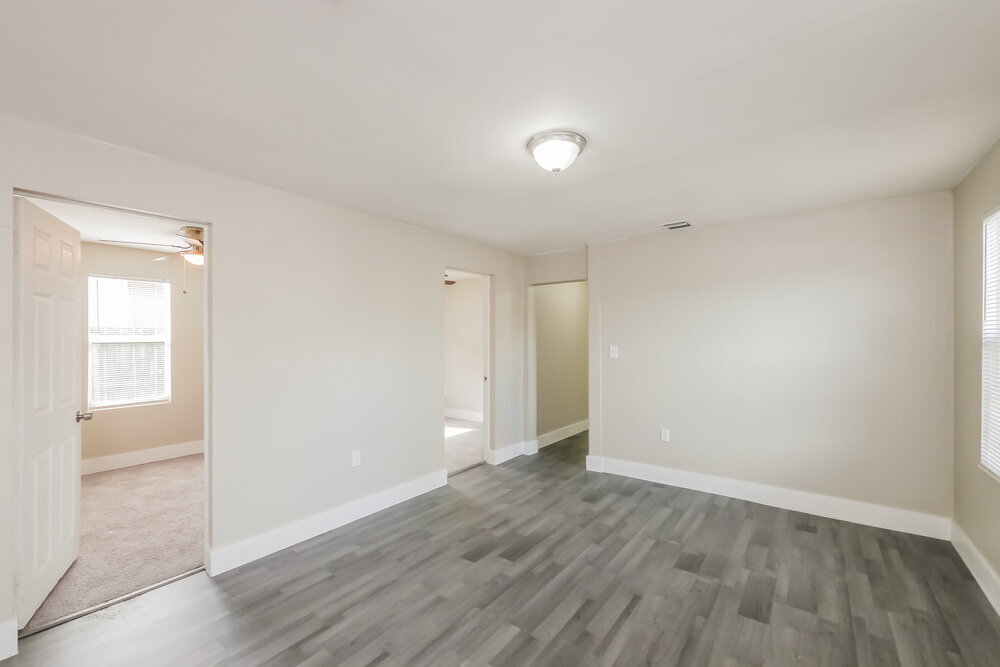 Building Photo - 1115 N Andrews Ave