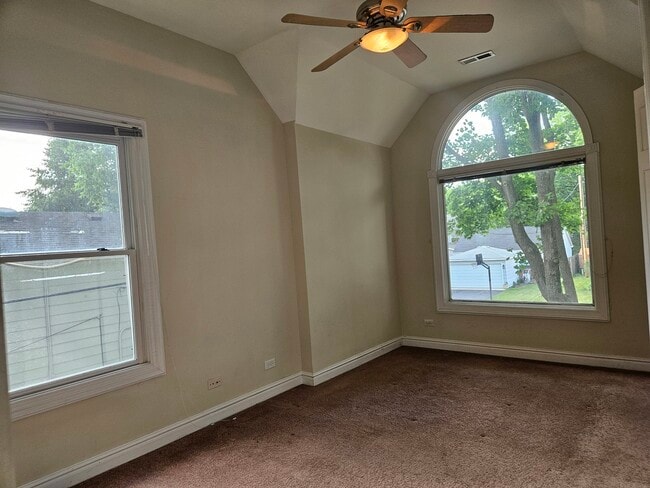 Building Photo - 809 Jefferson Ave