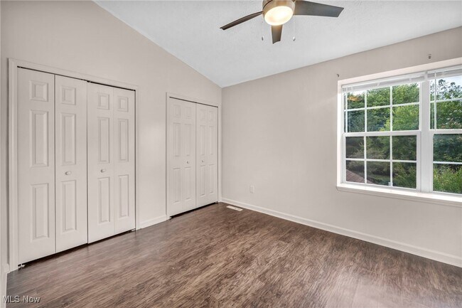 Building Photo - 1356 Meadow Run