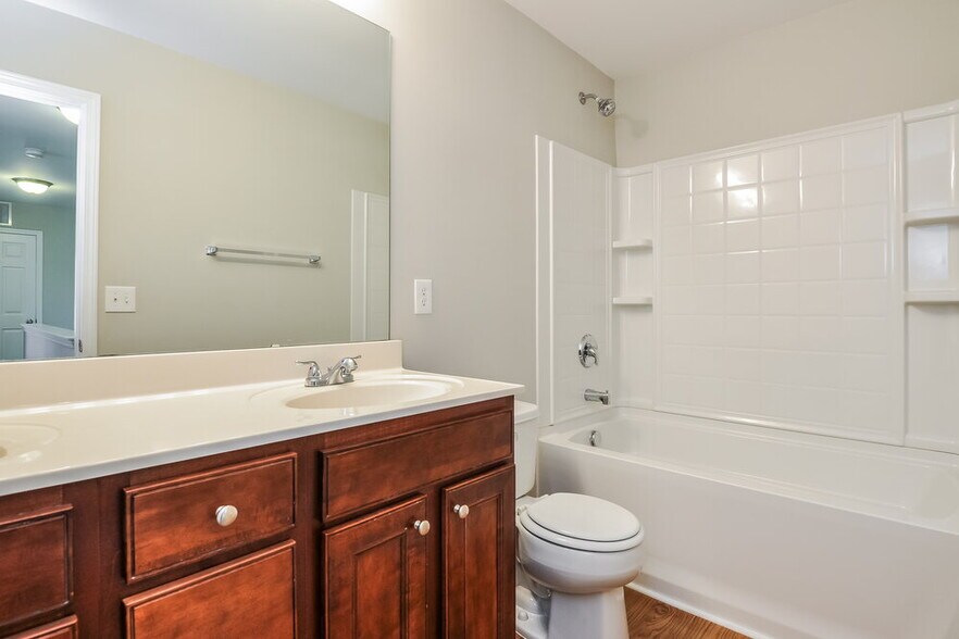 Building Photo - 5324 Sapphire Springs Dr